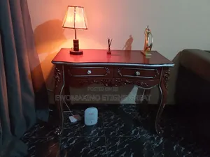 Royal Console Tabe