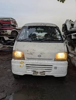 Suzuki Every 2010 White
