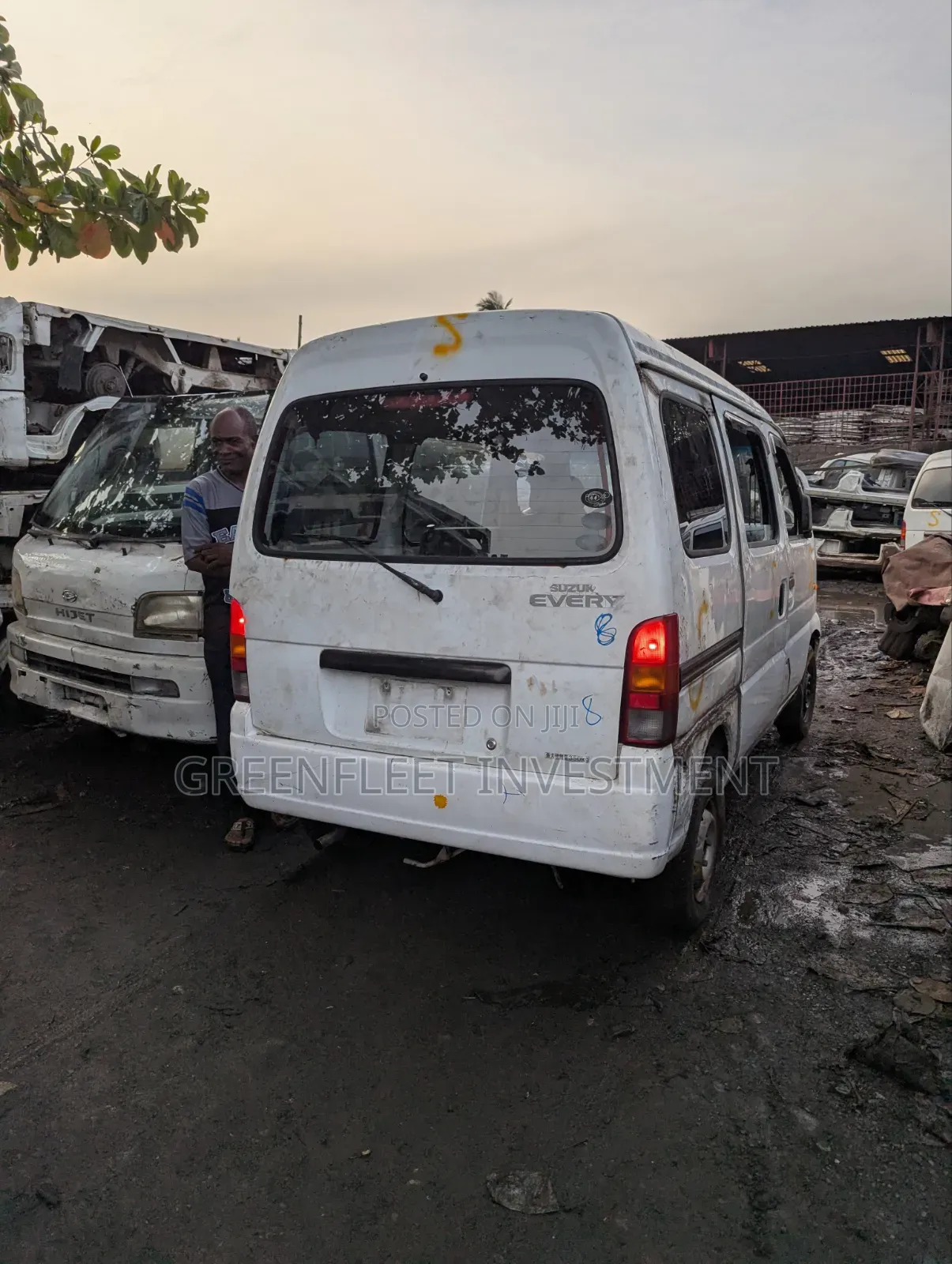 Suzuki Every 2010 White