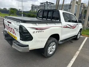 Toyota Hilux Revo Double Cab Petrol 2.7 AWD 2020 White