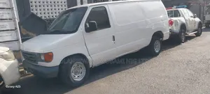 Ford F550 2001 White