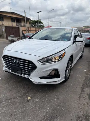 Hyundai Sonata SE 2018 White