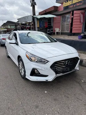 Hyundai Sonata SE 2018 White