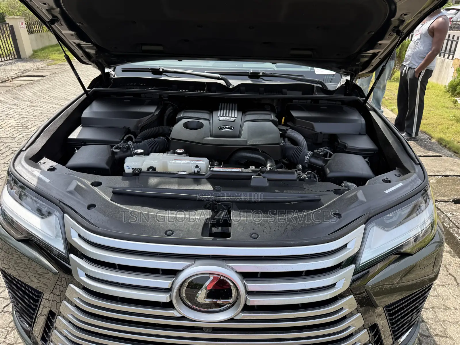 Lexus LX 600 2022 Green