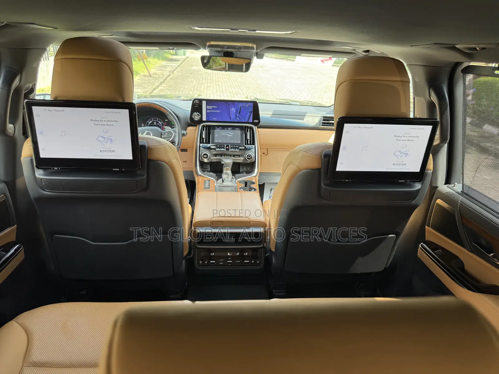 Lexus LX 600 2022 Green