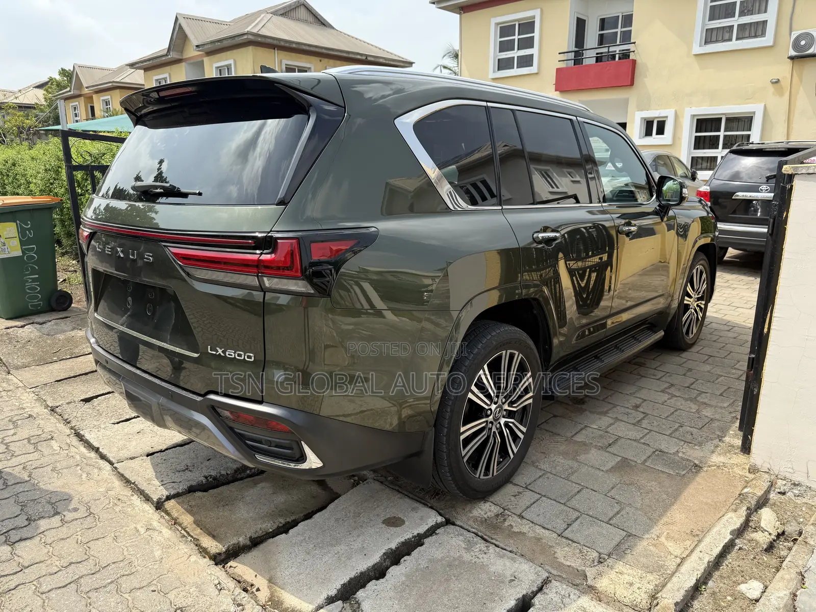 Lexus LX 600 2022 Green