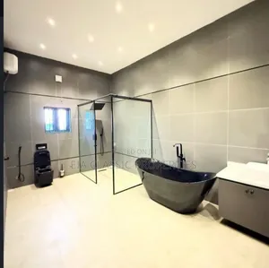 5bdrm Maisonette in Guzape for sale