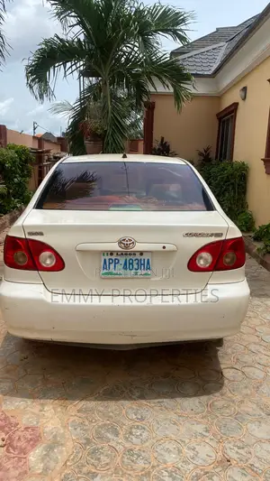 Toyota Corolla 2007 White