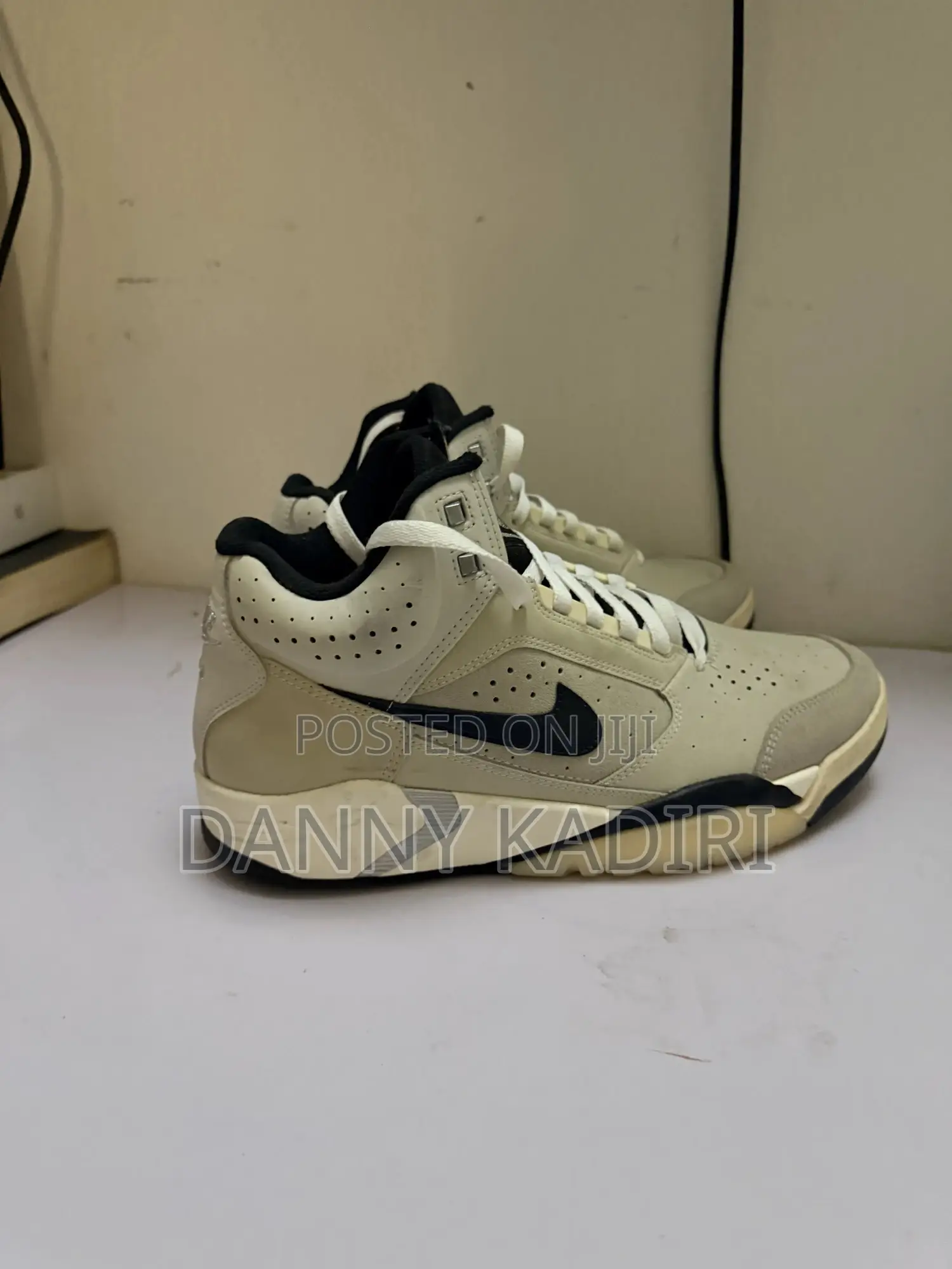 Original Nike Air Flight Mid Lite Sneakers