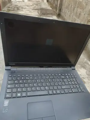Laptop Toshiba 4GB Intel Core i5 HDD 256GB
