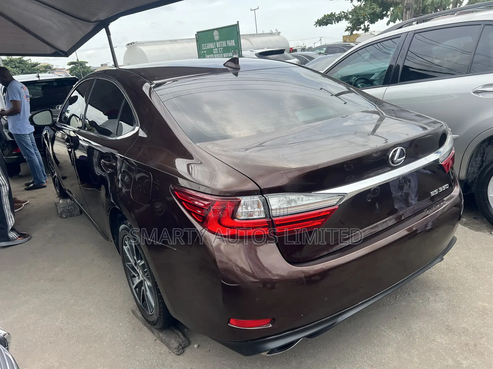 Lexus ES 2016 Brown