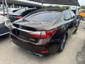 Lexus ES 2016 Brown