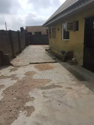 3bdrm Apartment in Gra, Sagamu for rent