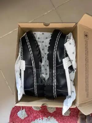 Dr Martens Shoe