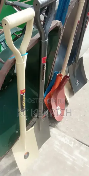 Hand Rake for Clearing