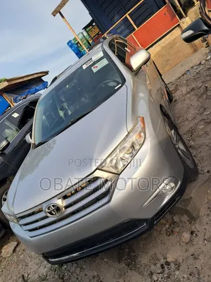 Toyota Highlander Limited 2012 Silver