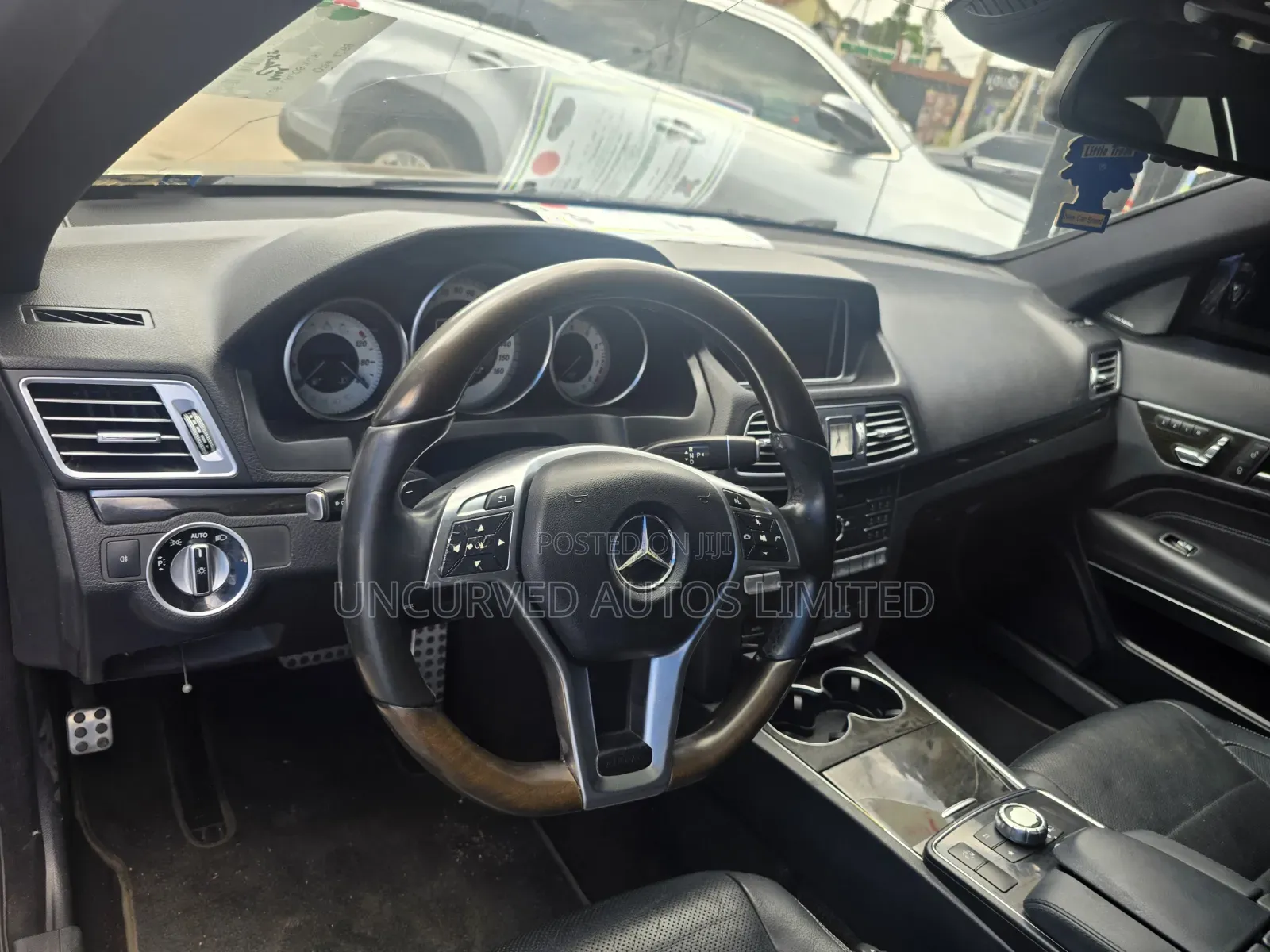 Mercedes-Benz E400 2017 Black