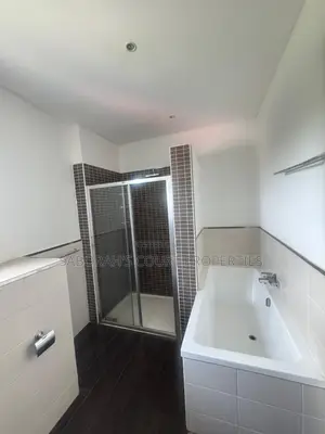 3bdrm Apartment in Banana Island for rent
