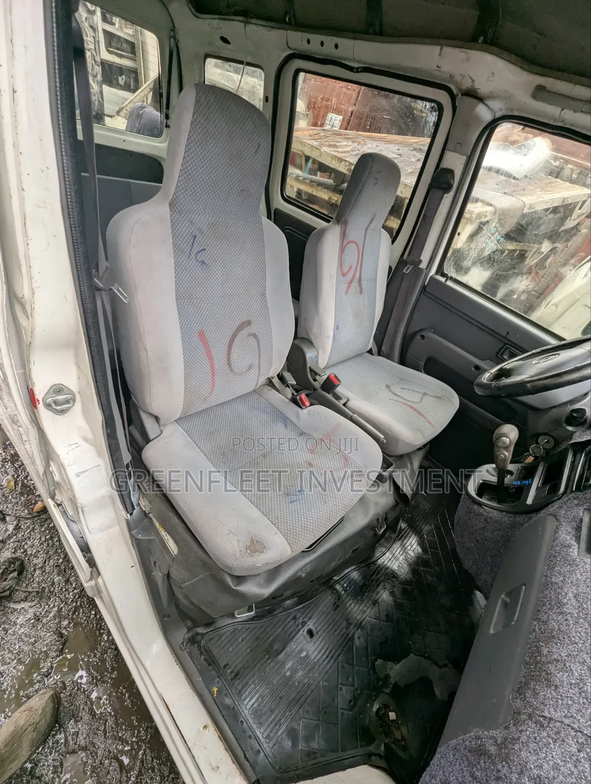 Daihatsu Hijet 2012 White
