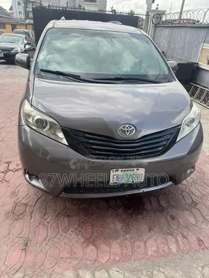 Toyota Sienna LE 7 Passenger 2011 Gray