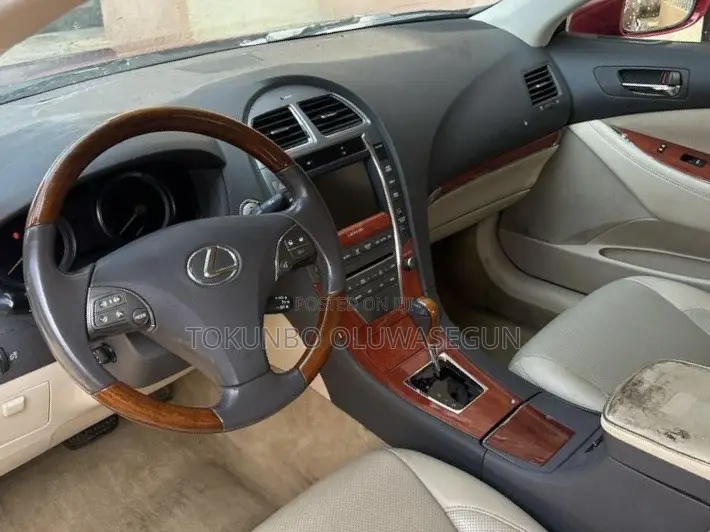 Lexus ES 2012 Red