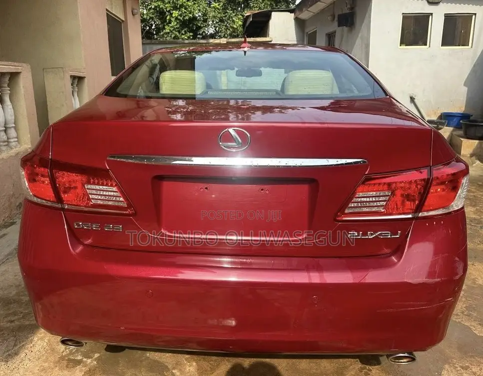 Lexus ES 2012 Red