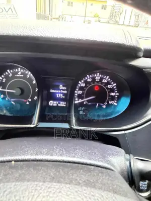 Toyota Avalon XLE FWDSedan (3.6L 6cyl 6A) 2016 Silver