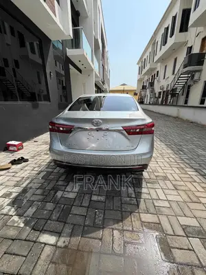 Toyota Avalon XLE FWDSedan (3.6L 6cyl 6A) 2016 Silver