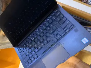 New Laptop Dell XPS 13 9360 8GB Intel Core i5 SSD 256GB