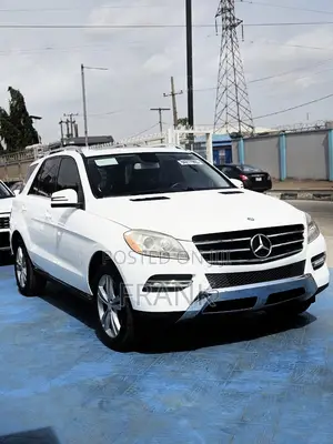 Mercedes-Benz M Class ML350 4MATIC 4dr SUV AWD (3.5L 6cyl 7A) 2014