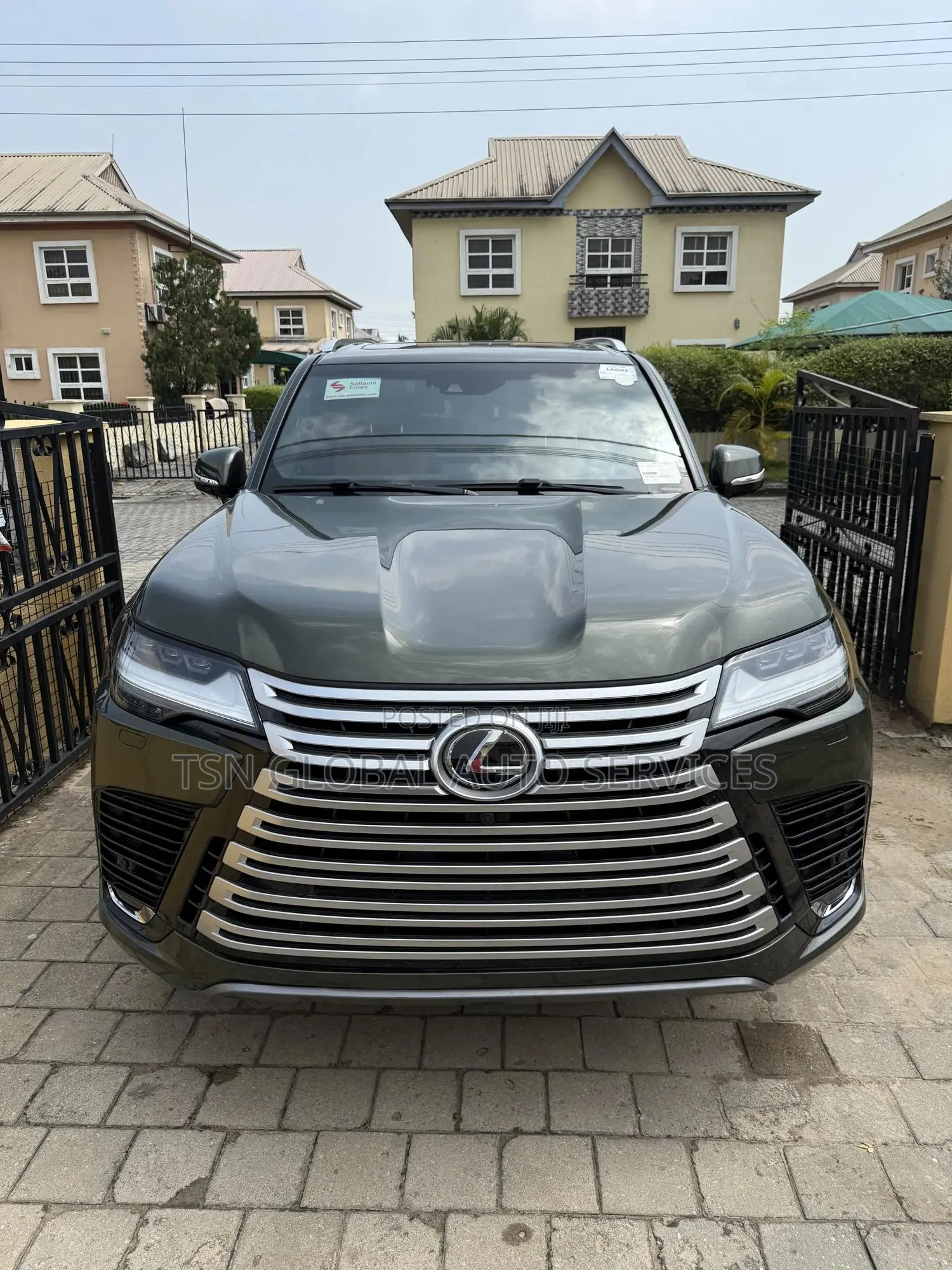 Lexus LX 600 2022 Green