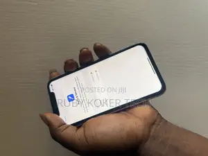 Apple iPhone 11 64 GB White
