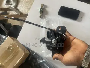 Dodge Challenger 2020 Bonnet Lock