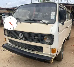 Volkswagen Transporter 2000 Beige