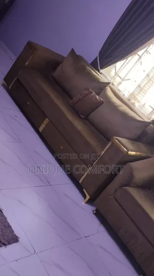 Brand New 7 Seaters Luxury Sofa Set (Center Table and Rug) Is a Bonus