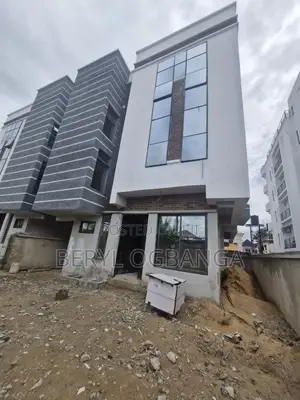 4bdrm Duplex in Lekki Phase 1 for sale