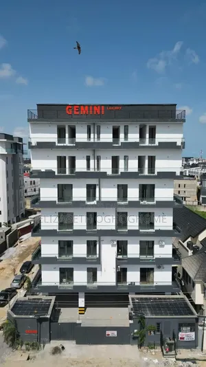 2bdrm Apartment in Lekki Phase 1 for sale