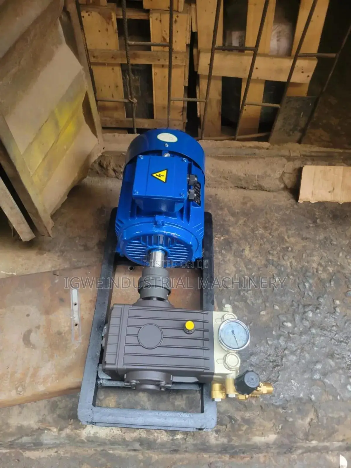 Pressure Wash Machine
