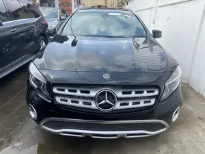 Mercedes-Benz GLA 250 2017 Black