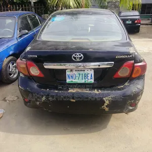 Toyota Corolla 2010 Black