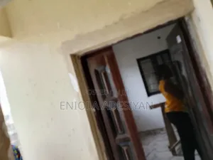 Furnished 1bdrm Block of Flats in Valley View Estate, Ebute for rent