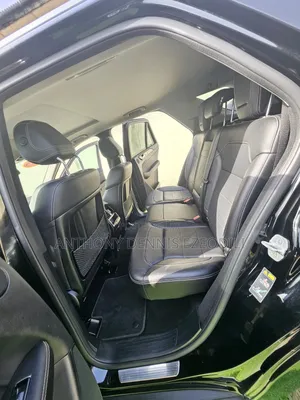 Mercedes-Benz M Class ML350 4MATIC 4dr SUV AWD (3.5L 6cyl 7A) 2015