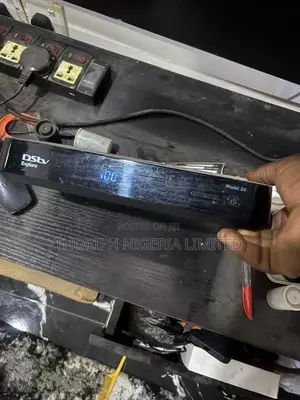 DSTV Explora 2 With Smart LNB