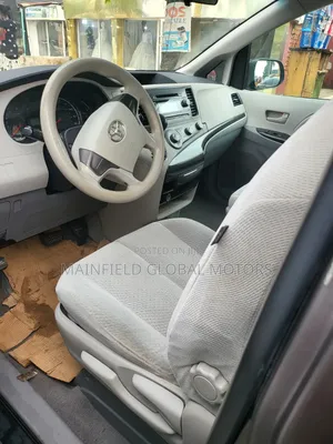 Toyota Sienna 2014 Gray