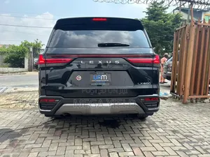 Lexus LX 600 2022 Black
