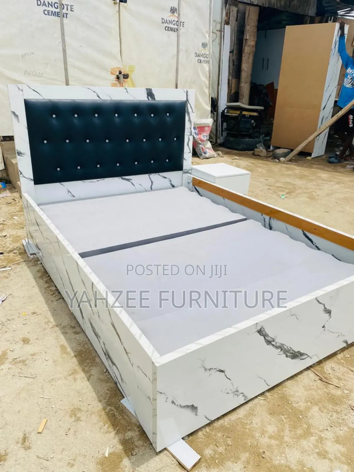 Bedframe 41⁄2by6