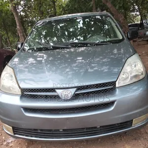 Toyota Sienna 2006 Blue