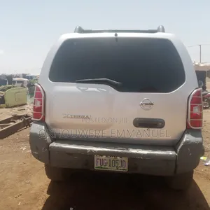 Nissan Xterra Automatic 2005 Silver