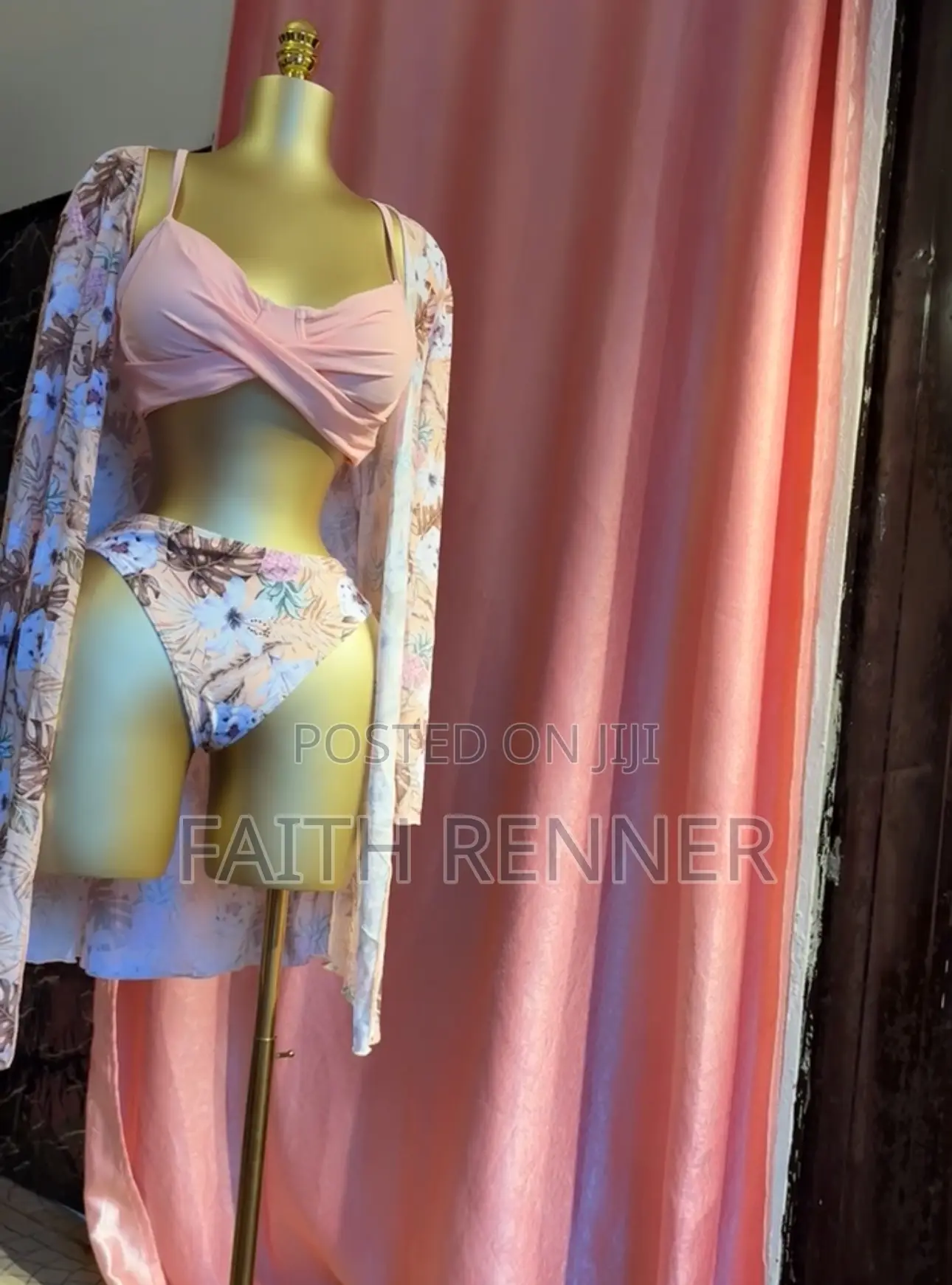 Bikinis|Swimwears