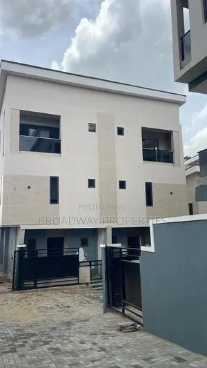 4bdrm Duplex in Unilag Estate, Magodo Isheri for sale